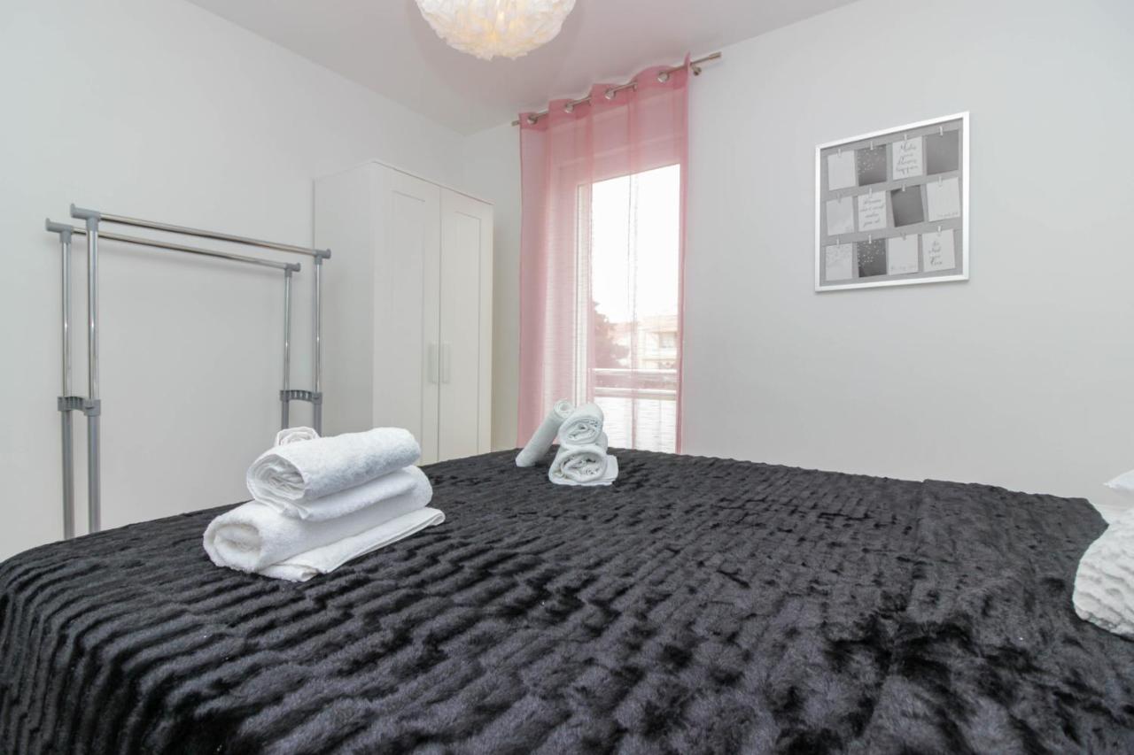 Ferienwohnung Apartman Tara Zadar Exterior foto